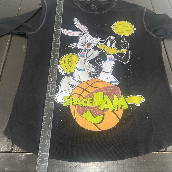 Space Jam Long Sleeve Medium Black Waffle Knit Shirt Tee Daffy Duck Bugs Bunny - Picture 6 of 6